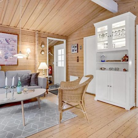3 Bedroom Cozy Home In Borkop Bagian luar foto