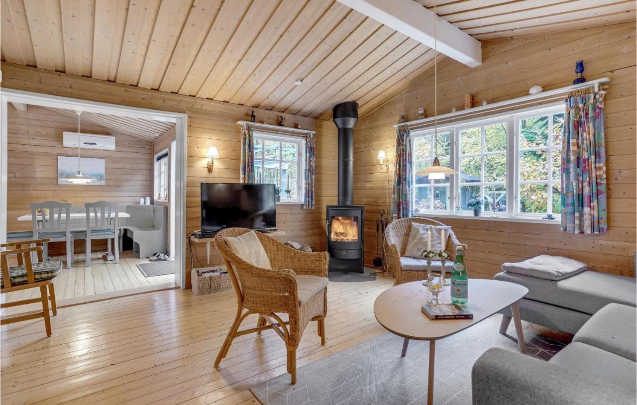 3 Bedroom Cozy Home In Borkop Bagian luar foto