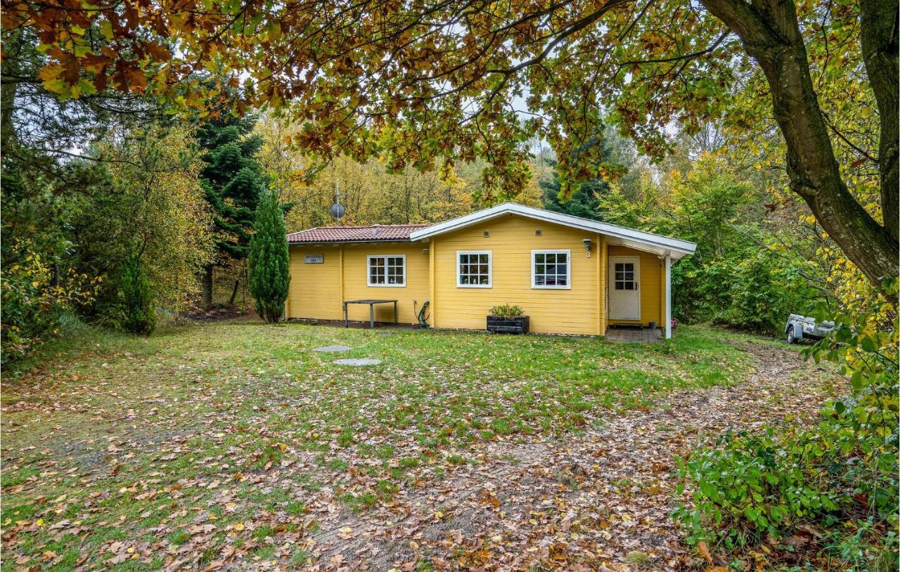 3 Bedroom Cozy Home In Borkop Bagian luar foto